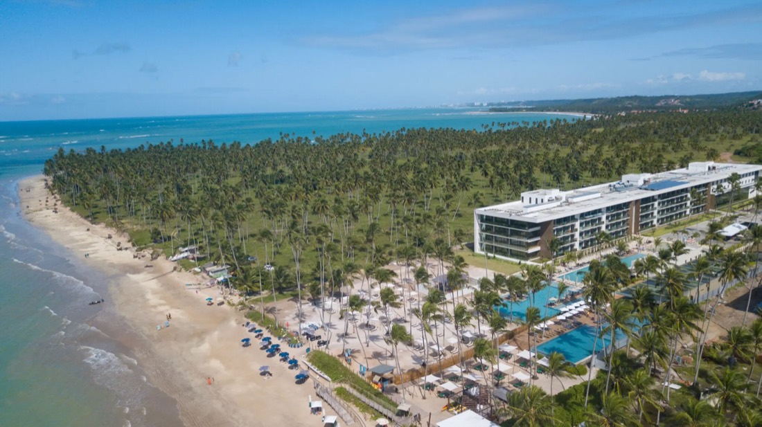 Resort da rede MME pé na areia